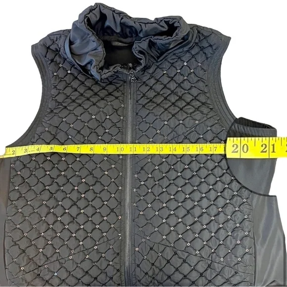 Elegant Black Quilted Vest for Women - Picture 7 of 12